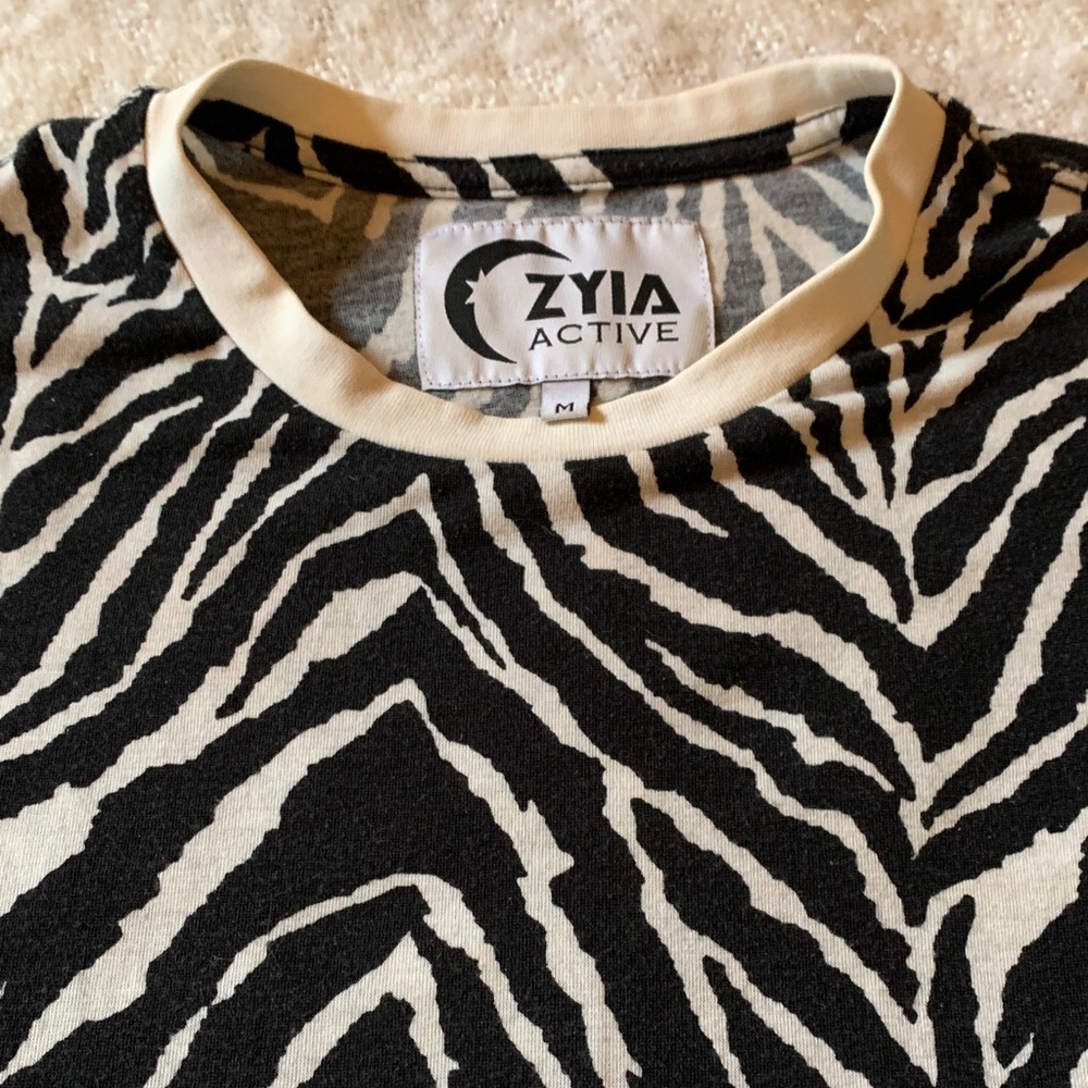 Zyia Active Zebra Print Top Medium